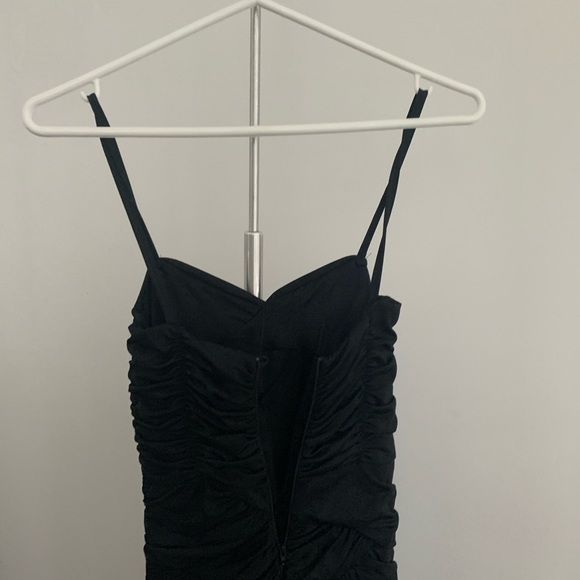 Black mini H and M dress - Picture 9 of 11